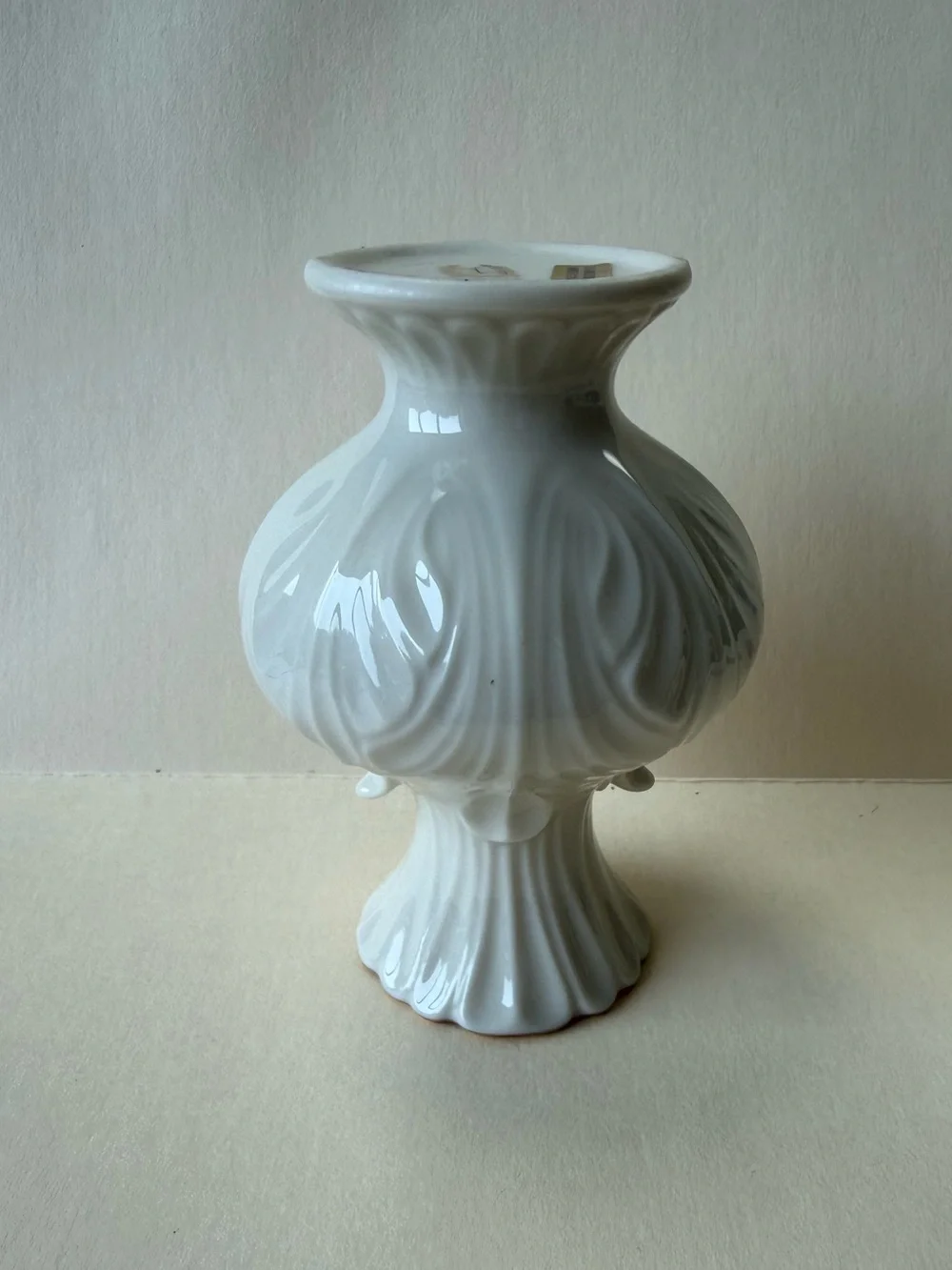 Vintage Lenox 24K Gold Trim Elfin Collector Leaf Pattern USA Bud Vase.